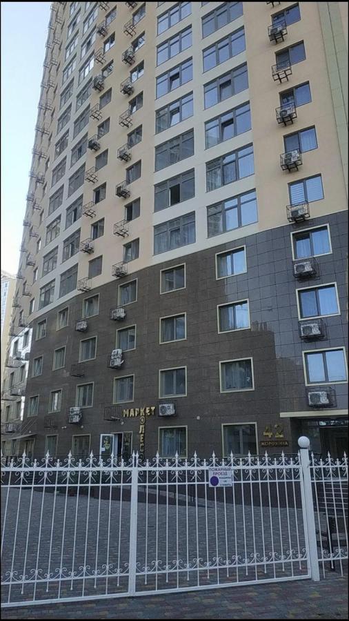 Апартаменты В Аркадии-42 Жемчужина Oděsa Exteriér fotografie